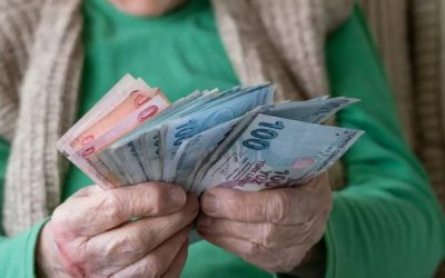 Emekli zammında kulisler hareketli: En düşük maaş için dikkat çeken rakam