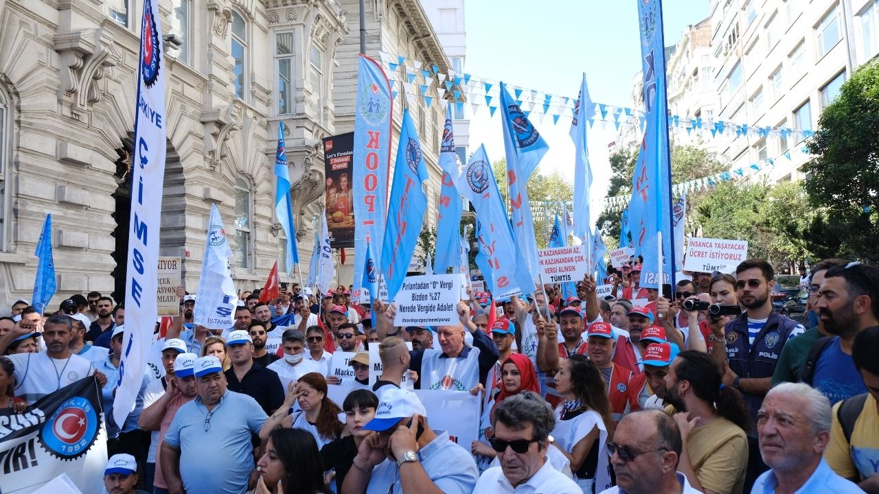 İstanbul Şubeler Platformu Adalet İstiyoruz, Yöneticilere Zam Yapılmasına Karşı!