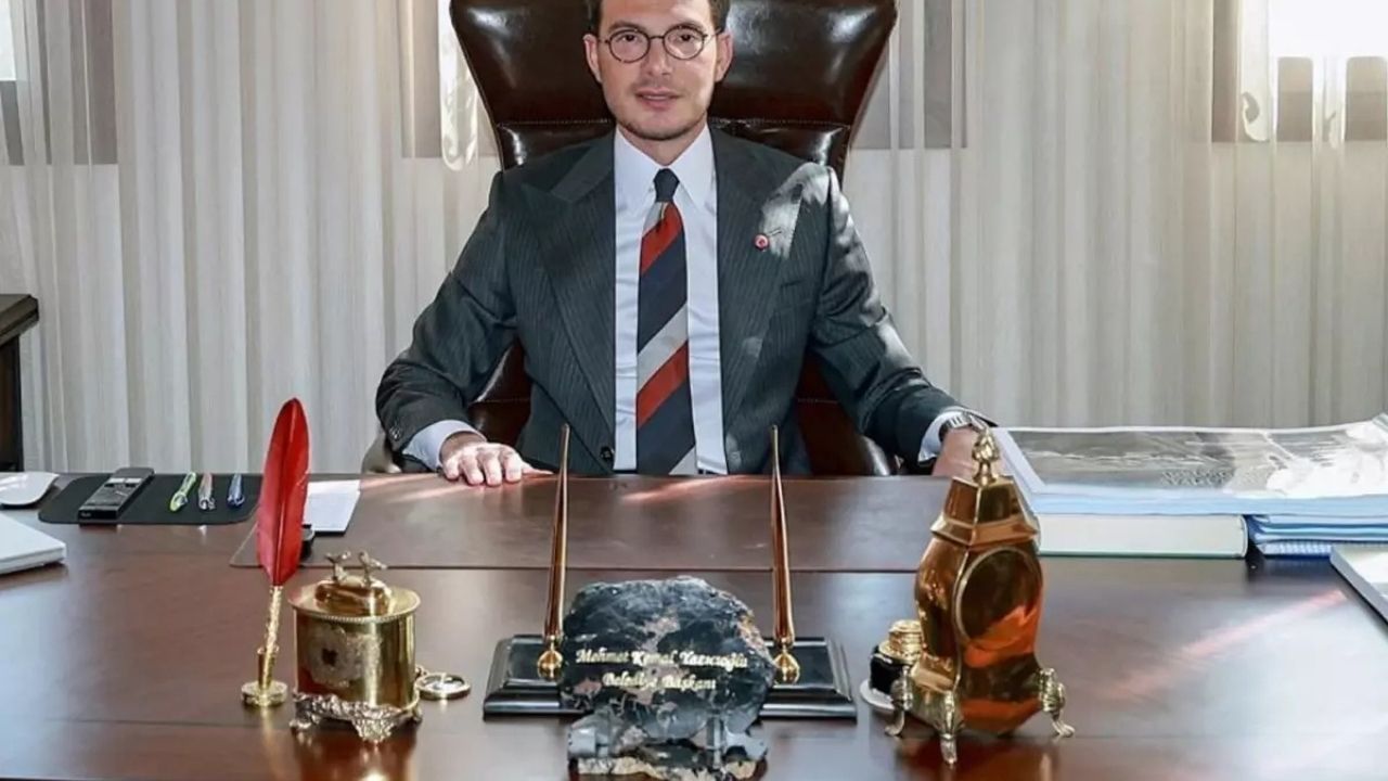 “Süper Vali”nin oğlunun makam odasında dinleme cihazı bulundu Soruşturma başlatıldı